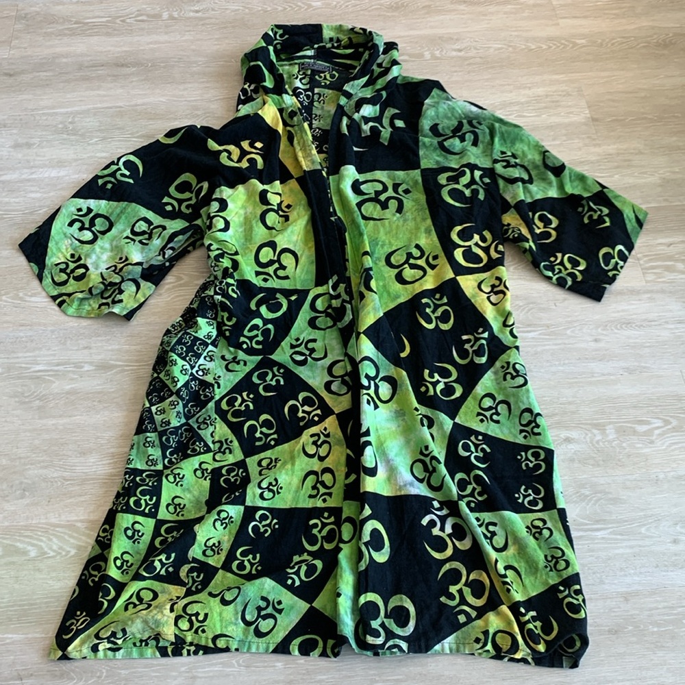 Roc Rio Designs Kimono with hood by Lee Rickie.  OS. - Picture 9 of 9